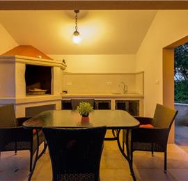 4 bedroom villa bedroom with pool, Svetvinčenat, Istria, sleeps 8